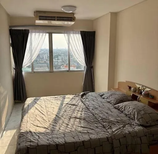 Apartment Friendly @ Commonwealth *